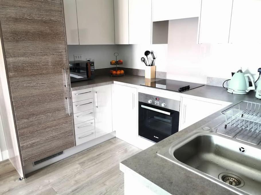 Luxury 1 Bedroom Flat With Balcony - St Anne'S Brighton Bagian luar foto